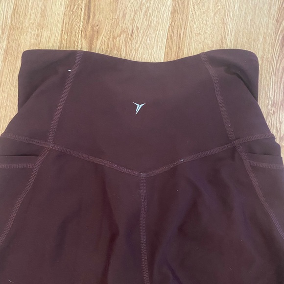 Old Navy Active Elevate Legging - Picture 2 of 4